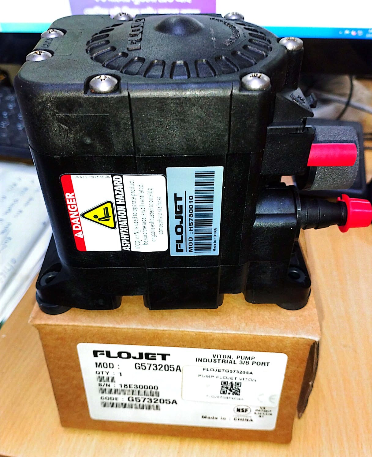 FLOJET VITON PUMP INDUSTRIAL 3/8 Port  G573205A |Brand New|