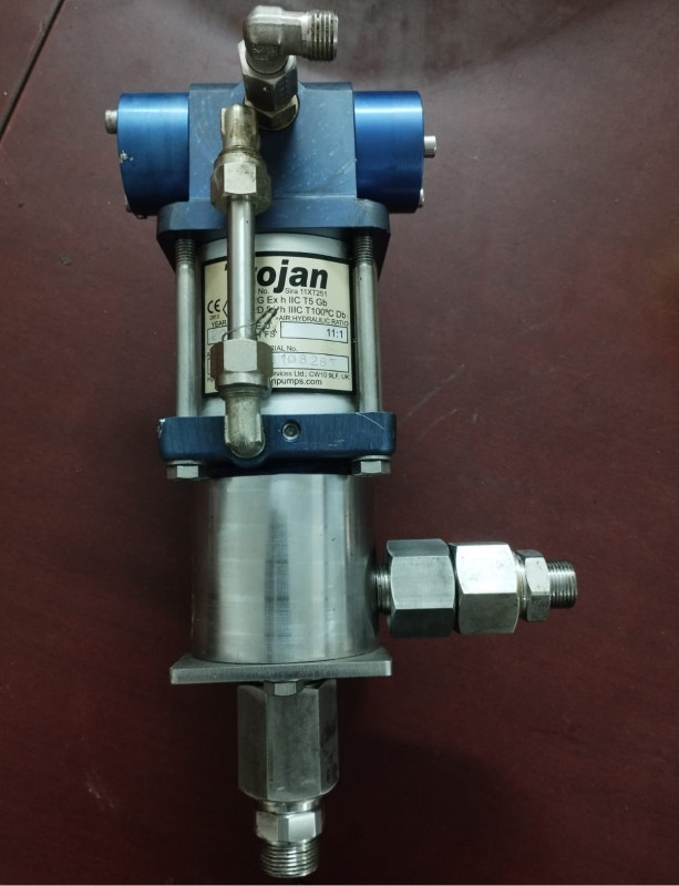 Trojan Air-Operated Hydraulic Pressure Pump TJ10828T