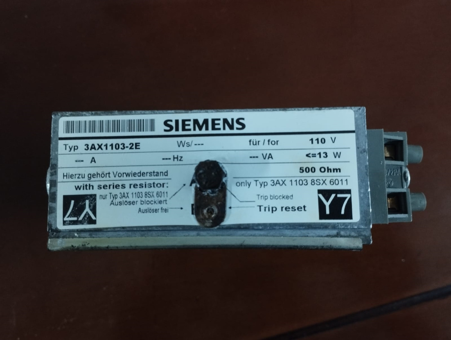 Siemens Vacuum Circuit Breaker 3AX1103-2E | Brand New |